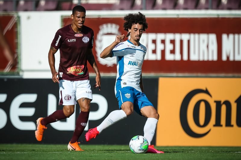Avaí perde para a Ferroviária e é eliminado de forma precoce na Copa do Brasil