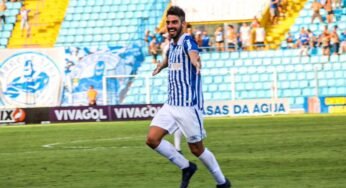 Estreante salva a tarde do Avaí