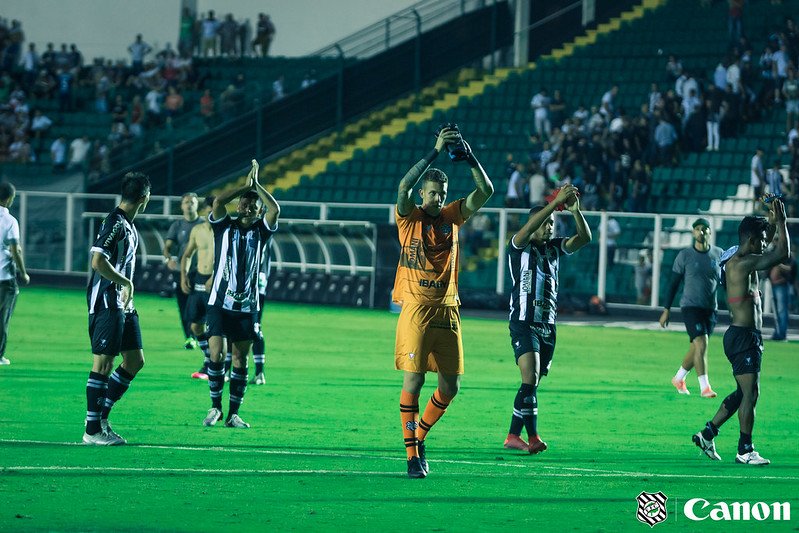 Com muito apoio dá torcida, Figueirense 1×0 Fluminense da ânimo ao alvinegro