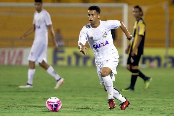 OPORTUNIDADE! Menino da Vila pode ser titular na estreia do Peixe na Libertadores