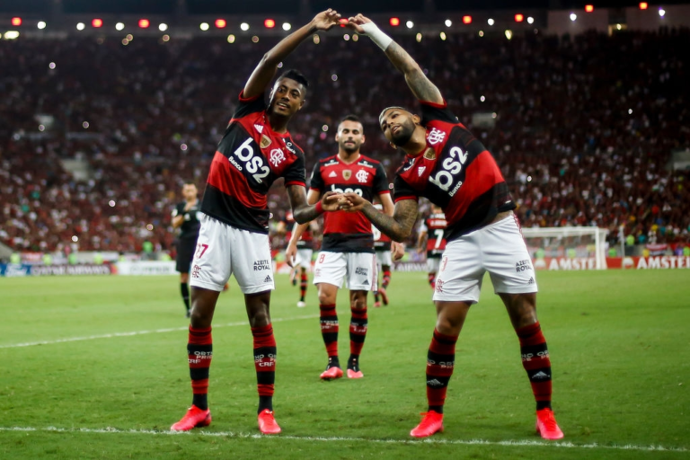 Fora o baile: Flamengo vence Barcelona de Guayaquil por 3 a 0