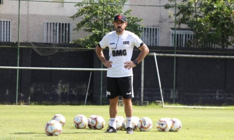 Ramon é o novo treinador do Vasco