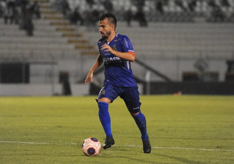 Nando Carandina destaca bom ano com a camisa do Santo André