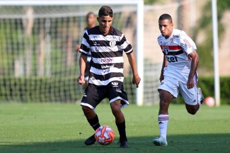 Pretendido pelo Coritiba, joia do XV de Piracicaba torce pelo início do Paulista Sub-20 para seguir com carreira promissora