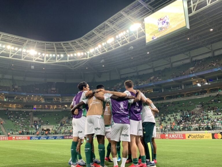 Palmeiras anuncia redução salarial para departamento de futebol profissional