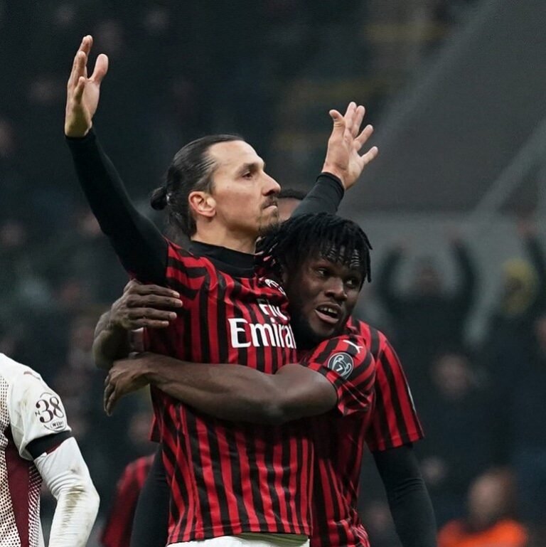Felipe Melo faz convite para Zlatan Ibrahimovic jogar no Palmeiras