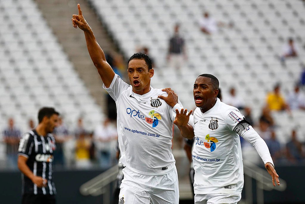 Santos de olho em três jogadores