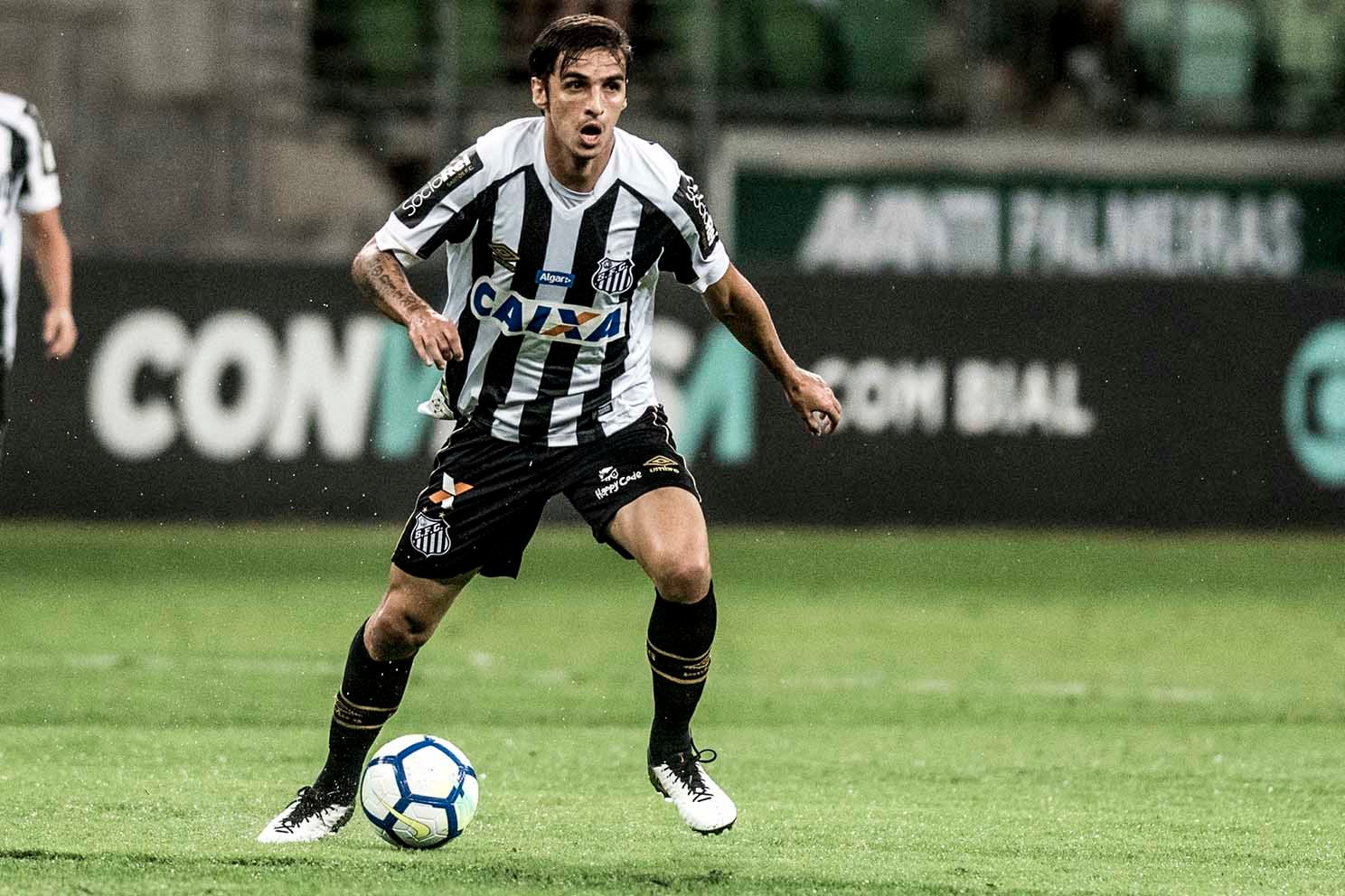 Rumor esfria pós especulação sobre Bryan Ruiz