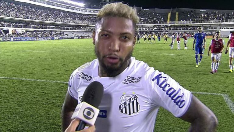 Marinho faz pesadas críticas a ex-treinador