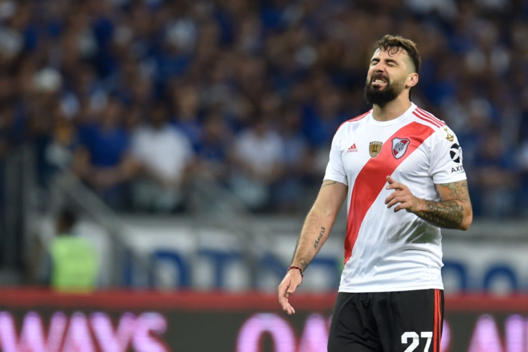 Pratto seco: atacante completa jejum de um ano sem gols pelo River Plate