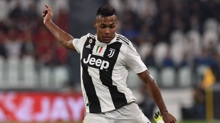 Alex Sandro é alvo do Chelsea