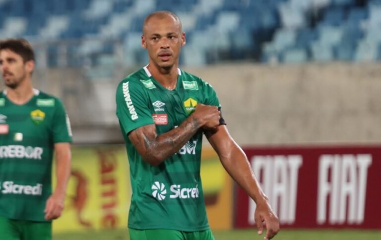 Anderson Conceição elogia Sindicato de Atletas São Paulo: “Referência no futebol brasileiro”