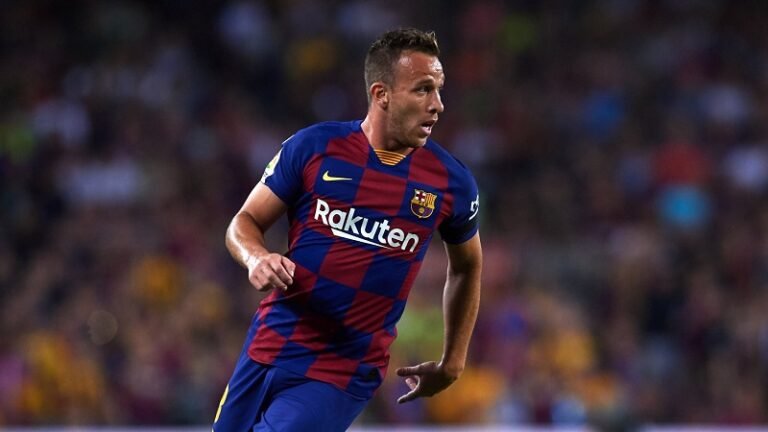 Arthur é alvo da Juventus