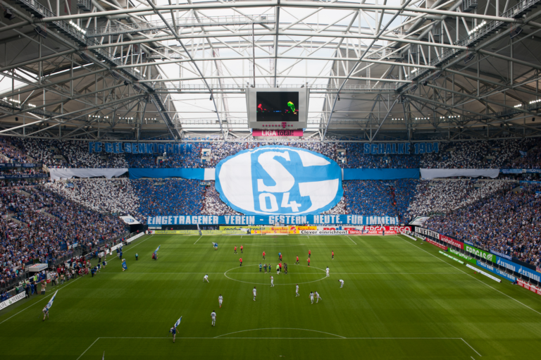 Das minas ao topo: Conheça a história do FC Schalke 04, clube hepta campeão alemão