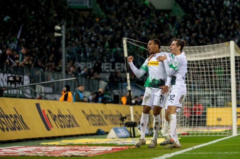 Borussia Mönchengladbach enfrenta Werder Bremen e quer vaga na Champions League