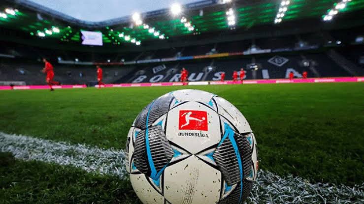 Data definida! Bundesliga volta no dia 16 de Maio com clássico. Confira a rodada completa!