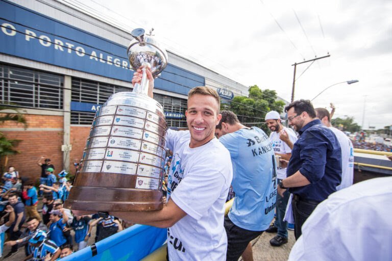 Negociação que renderá uma fortuna ao Grêmio