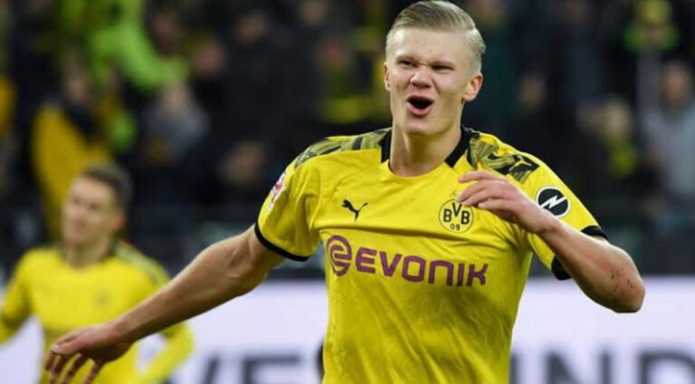 Haaland abre o jogo sobre seu futuro no Dortmund