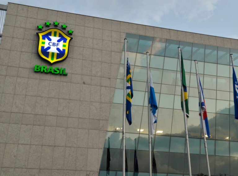 Janela de transferências internacionais é adiada no Brasil