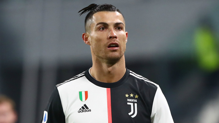 Ex-atacante dispara: “Cristiano Ronaldo não consegue driblar um adversário sequer”