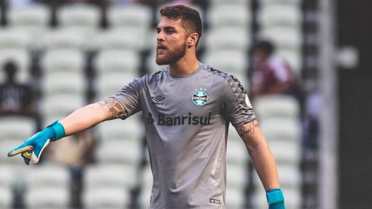 Phelipe Megiolaro pode deixar o tricolor gaúcho