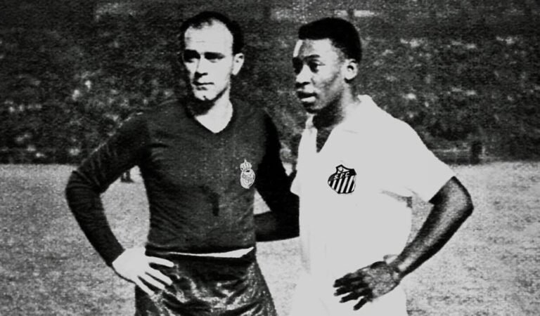 Real Madrid de Di Stéfano x o Santos de Pelé