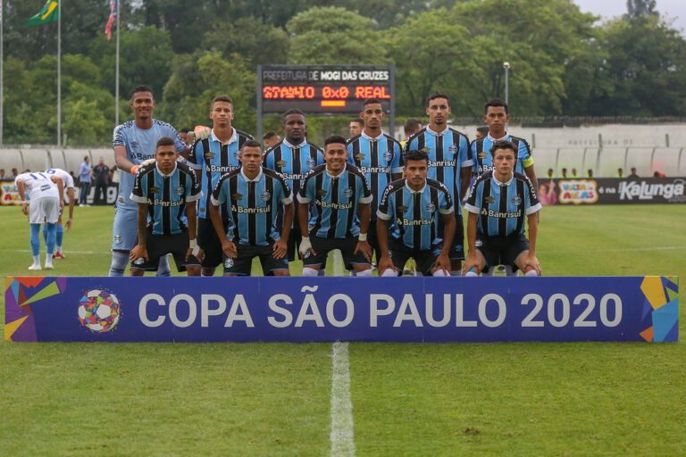 Grêmio deverá promover seis jovens para o grupo principal