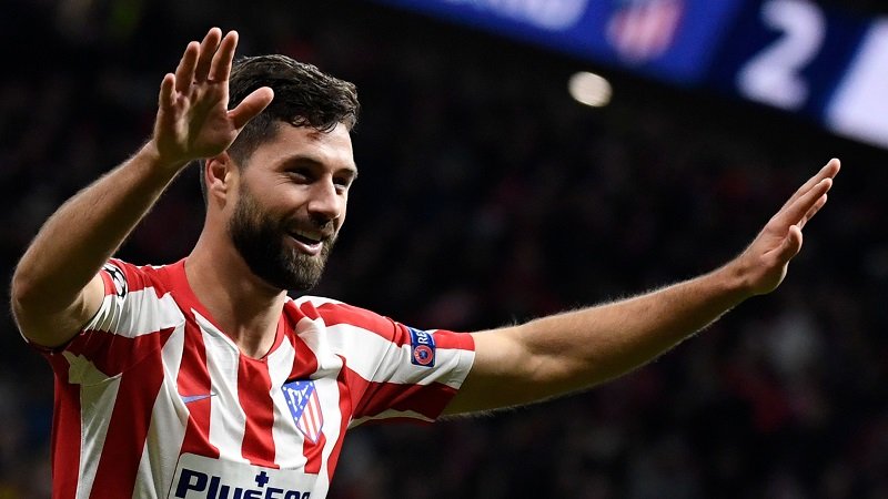 Felipe com a camisa do Atlético de Madrid