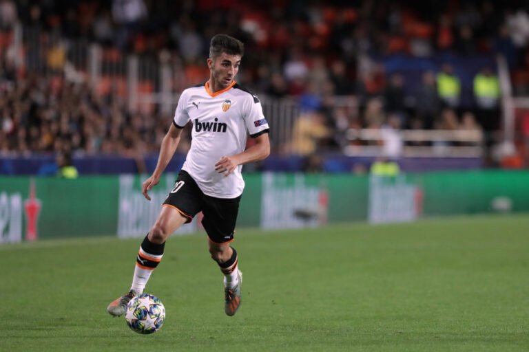 Real Madrid está cada vez mais próximo de contratar Ferran Torres, do Valencia