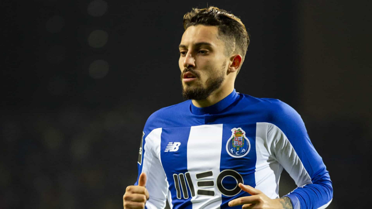 Alex Telles pode ir para Juventus