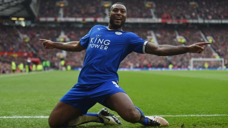 Leicester City anuncia três renovações