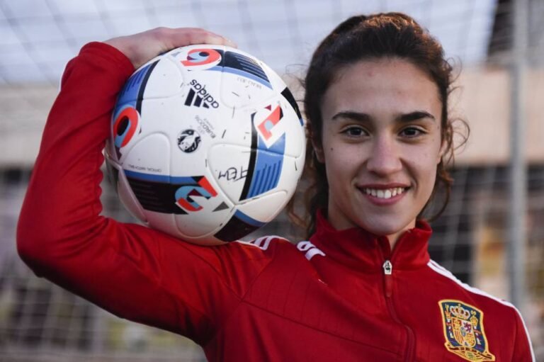 Nahikari García próxima de se tornar a primeira camisa 7 do Real Madrid