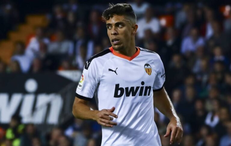Valência oferece dois jogadores ao Real Madrid