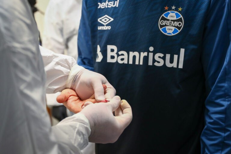 Grêmio não confirma ausência de atletas para o clássico Gre-Nal