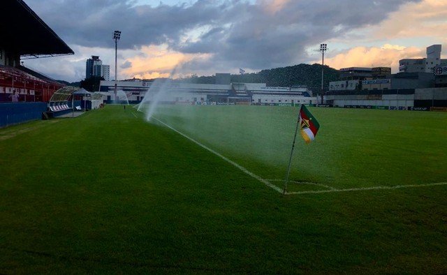 Figueirense diz ter fé de jogar em casa, mas revela que se não for liberado, jogará em Brusque