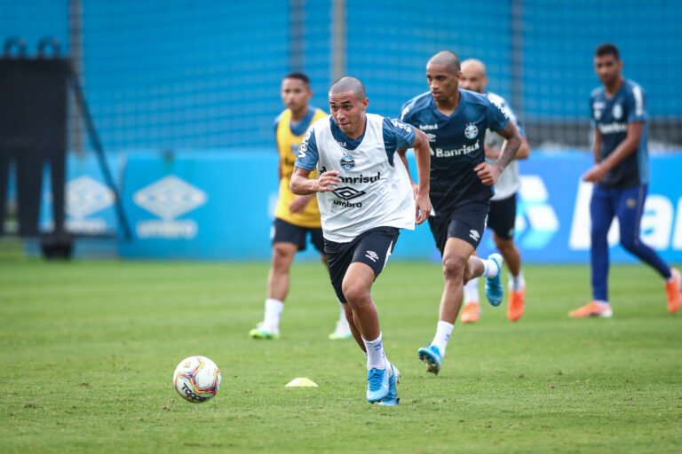 Atleta da base do Grêmio pode estrear no jogo contra o Novo Hamburgo
