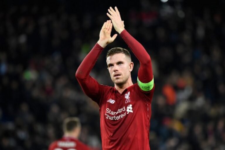 Jordan Henderson é eleito o melhor atleta da Premier League