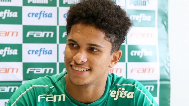 Palmeiras anuncia a renovação de contrato do jovem atacante Gabriel Silva