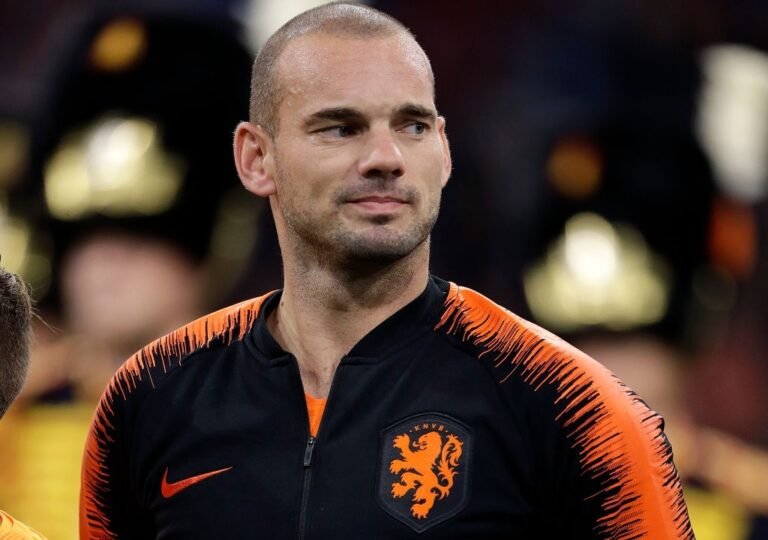Mesmo aposentado há um ano, Sneijder recebe proposta do Utrecht