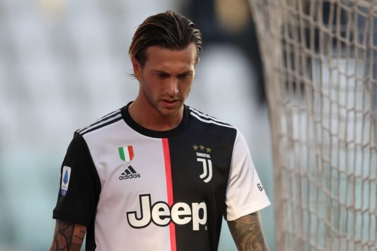 Bernardeschi por Milik: a tentativa da Juventus