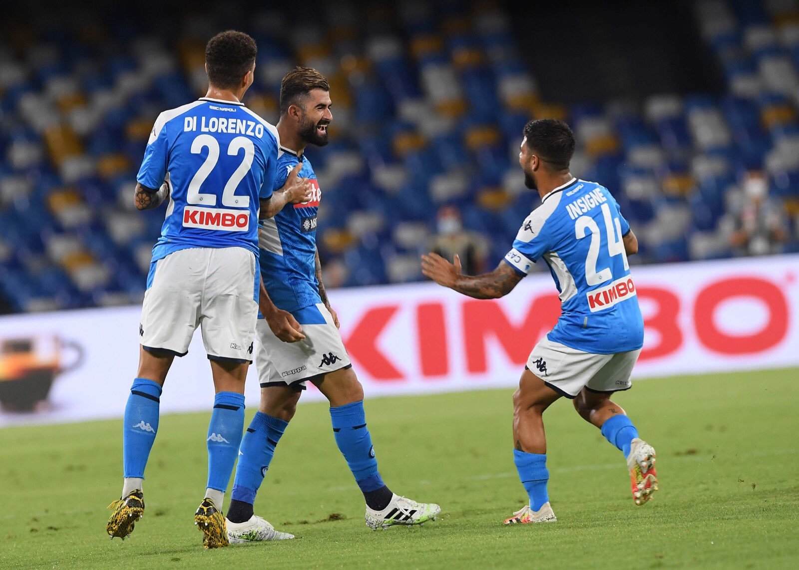 Napoli vence o Sassuolo em partida com 4 gols anulados