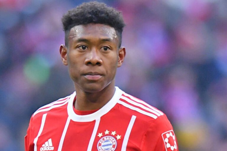 Alaba se oferece para assinar com Barcelona mais uma vez