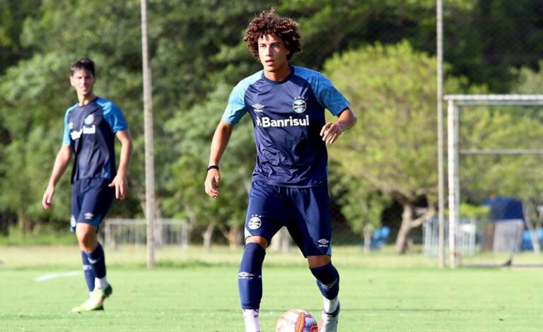 Bobsin recebe sondagem do Athletico, mas clubes não entram em acordo