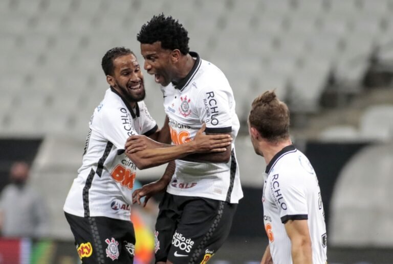 Corinthians vence o primeiro Derby sem torcida da história