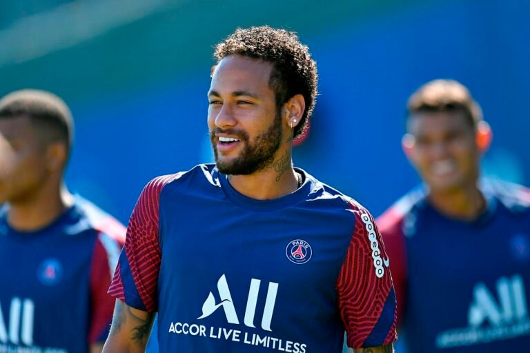 PSG inicia