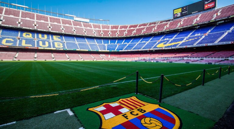 Uefa pode alterar local do duelo entre Barcelona e Napoli