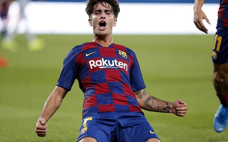Barcelona planeja receber 30 milhões de euros com jovens jogadores