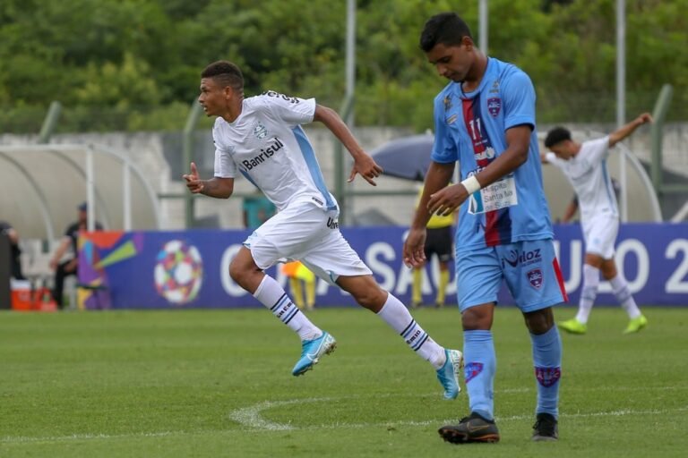 Grêmio acerta venda de Diego Rosa ao grupo City