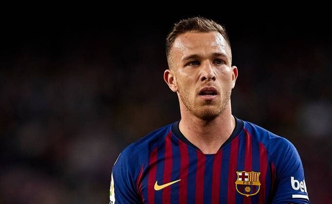 Arthur rompe com o Barcelona