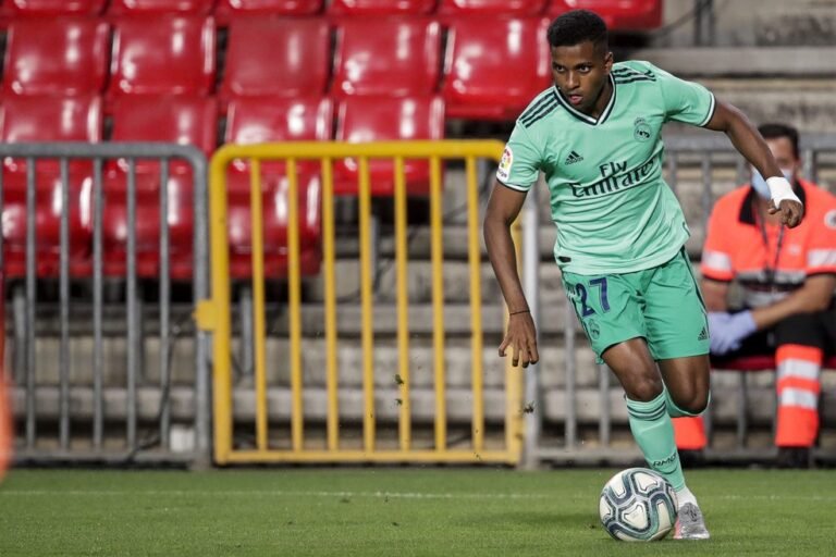 No ano de estreia, Rodrygo pode conquistar seu primeiro título expressivo no Real Madrid